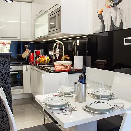 Apartment Lady Tania